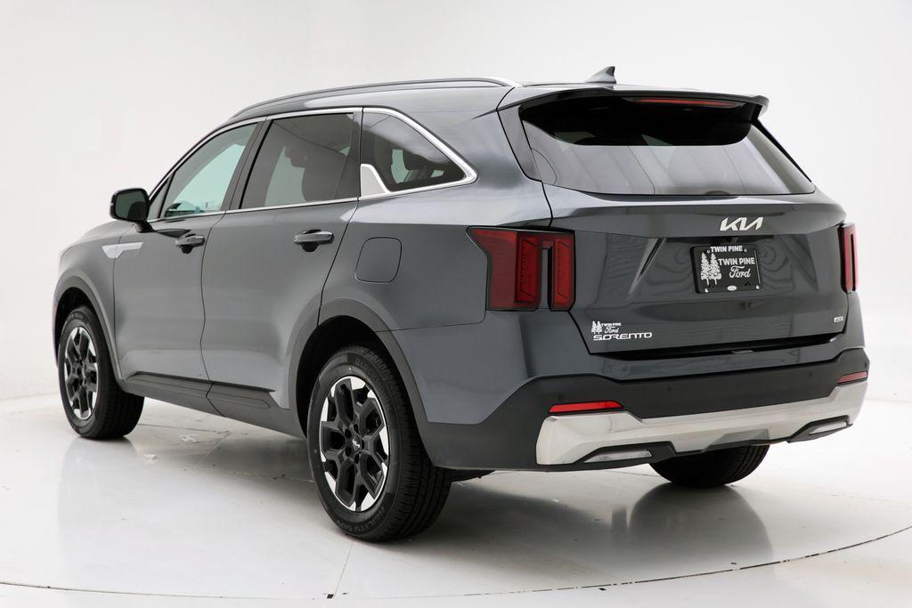 used 2024 Kia Sorento car, priced at $27,800