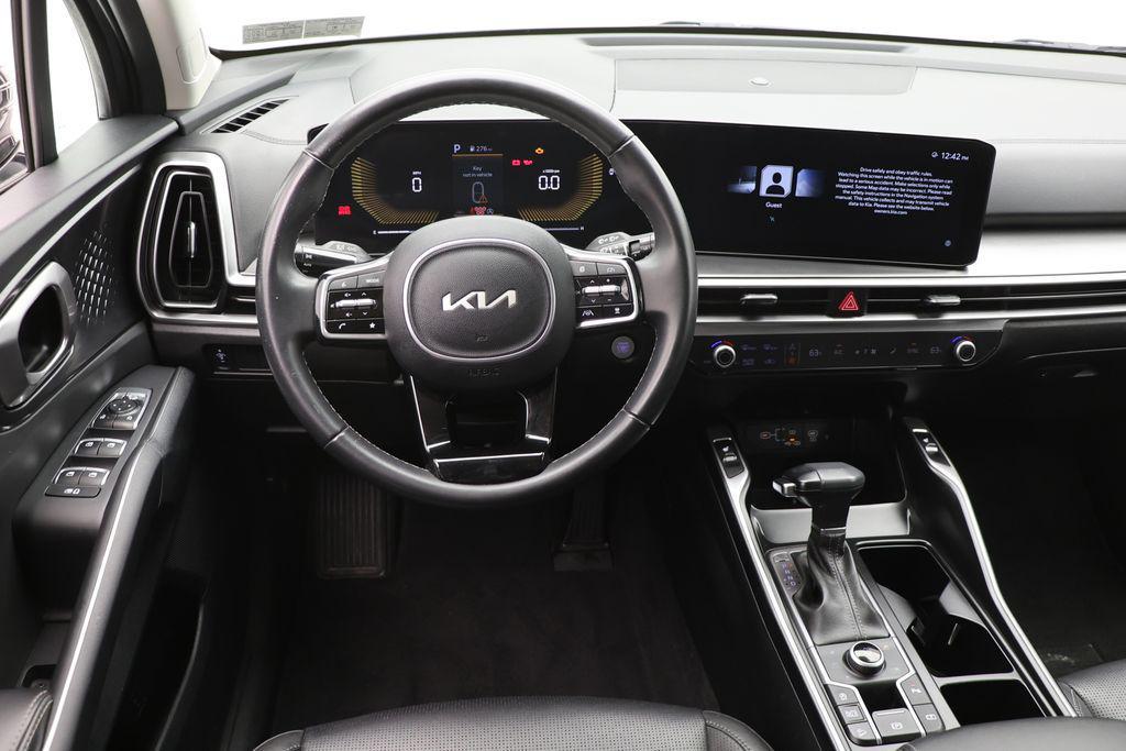 used 2024 Kia Sorento car, priced at $27,800