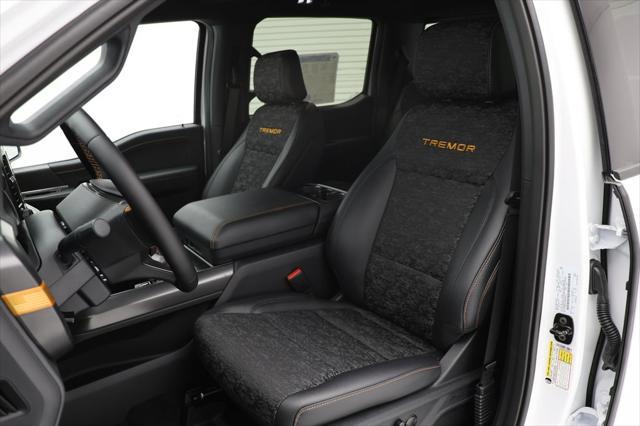 new 2025 Ford F-150 car, priced at $59,932