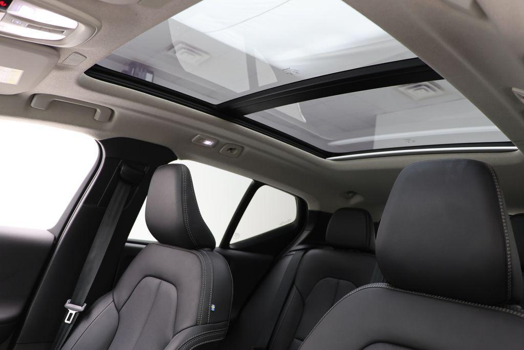 used 2025 Volvo XC40 car, priced at $31,900