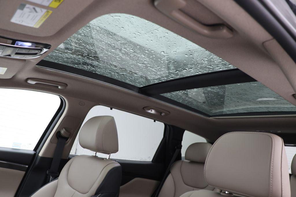 used 2023 Hyundai Santa Fe car, priced at $27,800