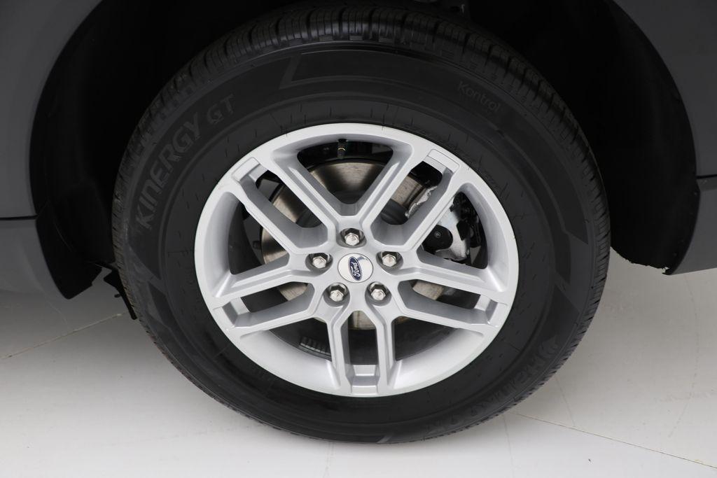 new 2025 Ford Explorer car, priced at $38,599