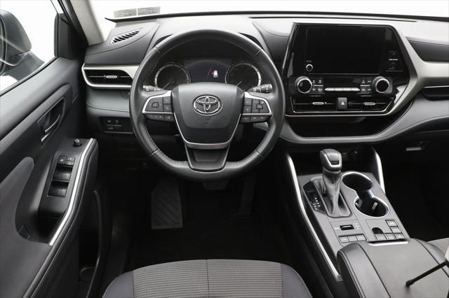 used 2023 Toyota Highlander car, priced at $33,800