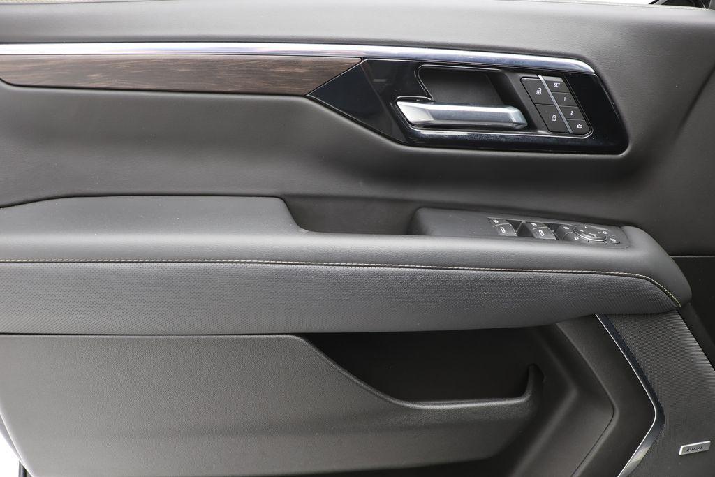 used 2025 Chevrolet Tahoe car, priced at $64,900