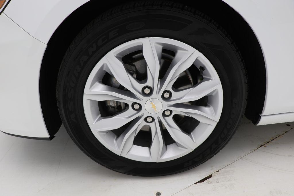 used 2024 Chevrolet Malibu car, priced at $18,900