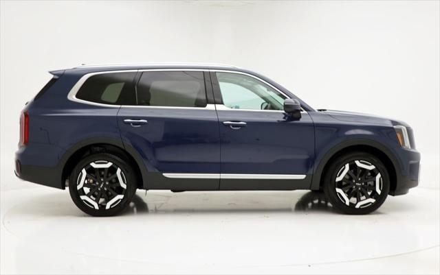 used 2023 Kia Telluride car, priced at $35,800