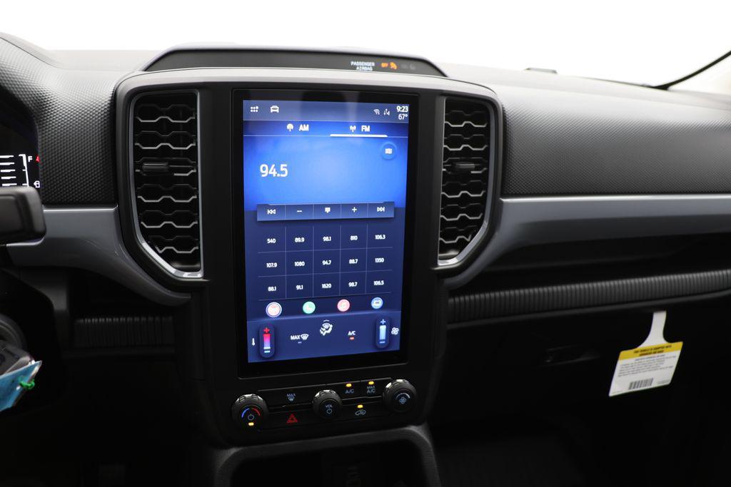 new 2025 Ford Ranger car, priced at $39,795