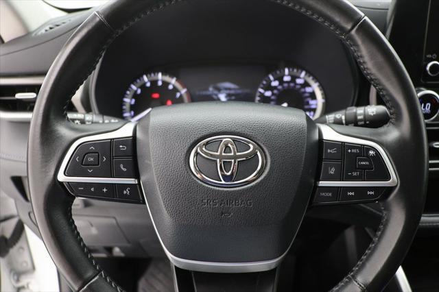 used 2023 Toyota Highlander car, priced at $33,800