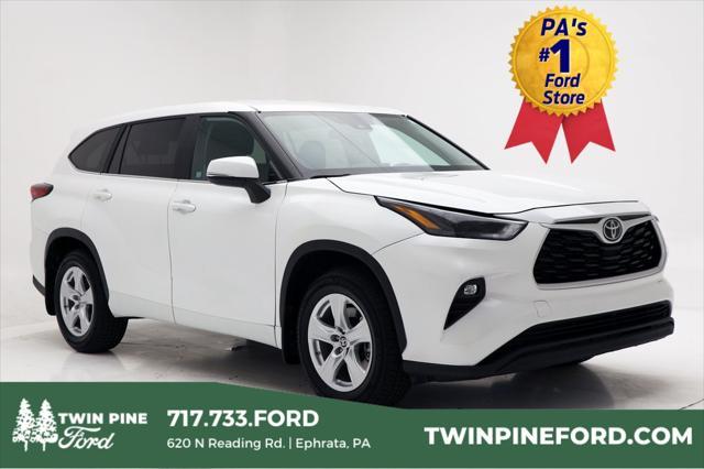 used 2023 Toyota Highlander car, priced at $33,800