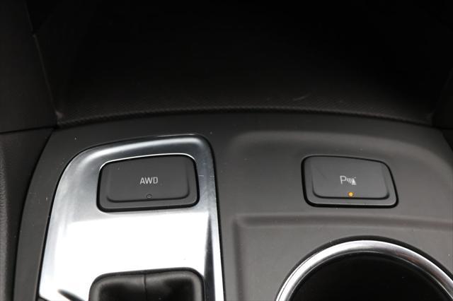 used 2024 Chevrolet Equinox car, priced at $23,900