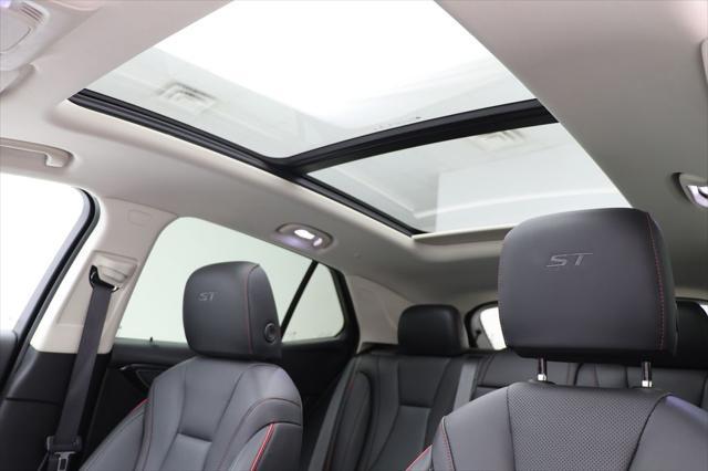 used 2023 Buick Envision car, priced at $23,900