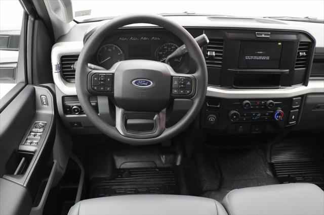 new 2025 Ford F-250 car, priced at $58,653