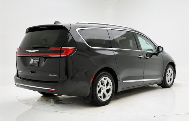 used 2021 Chrysler Pacifica Hybrid car, priced at $30,900