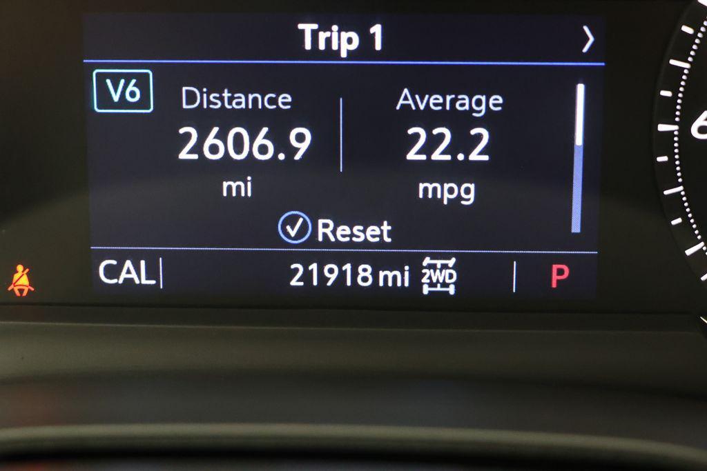 used 2025 Cadillac XT5 car, priced at $41,450