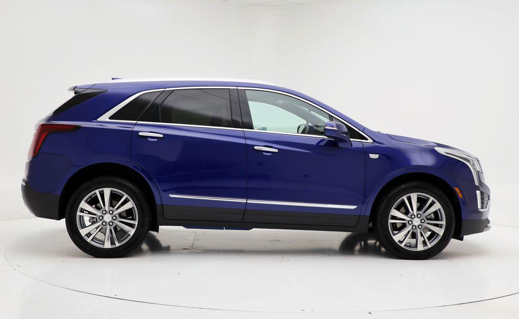 used 2025 Cadillac XT5 car, priced at $41,450