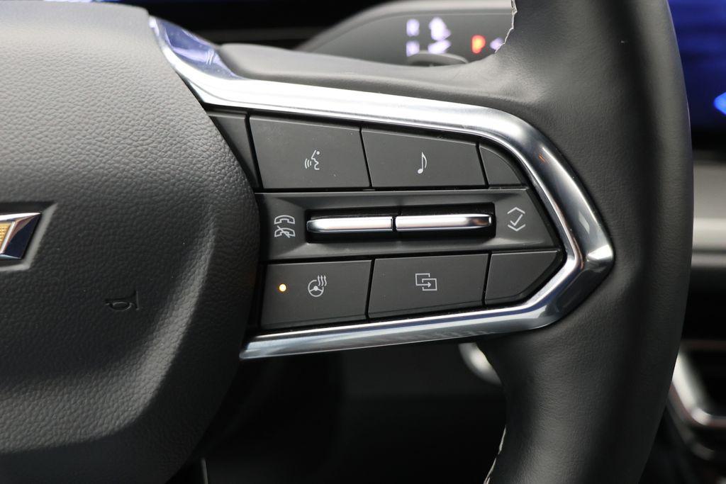 used 2025 Chevrolet Traverse car, priced at $35,900