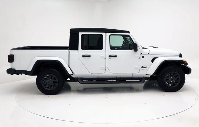 used 2024 Jeep Gladiator car, priced at $37,400