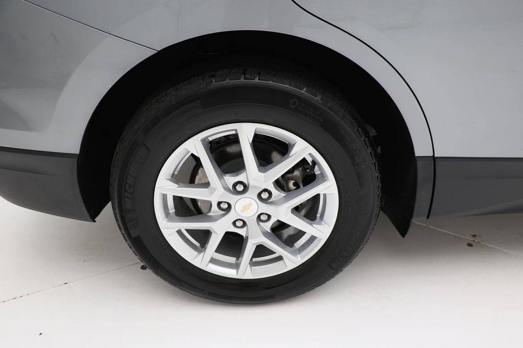 used 2024 Chevrolet Equinox car, priced at $19,900