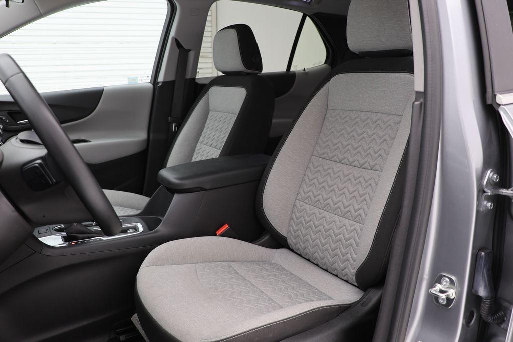 used 2024 Chevrolet Equinox car, priced at $19,900