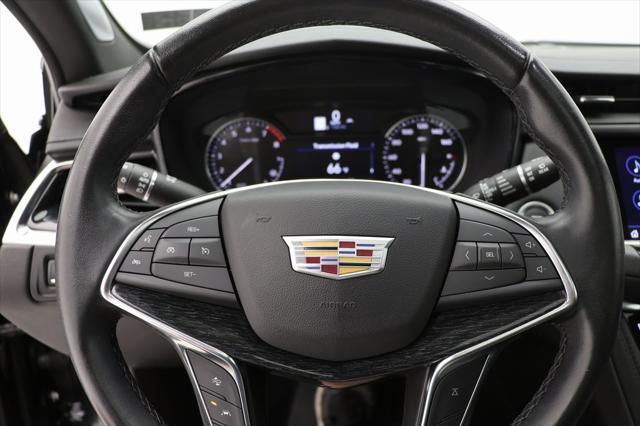 used 2022 Cadillac XT5 car, priced at $32,800