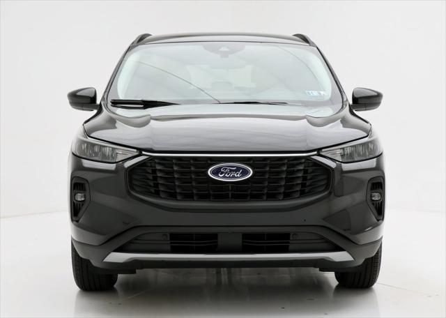 new 2025 Ford Escape car, priced at $39,895