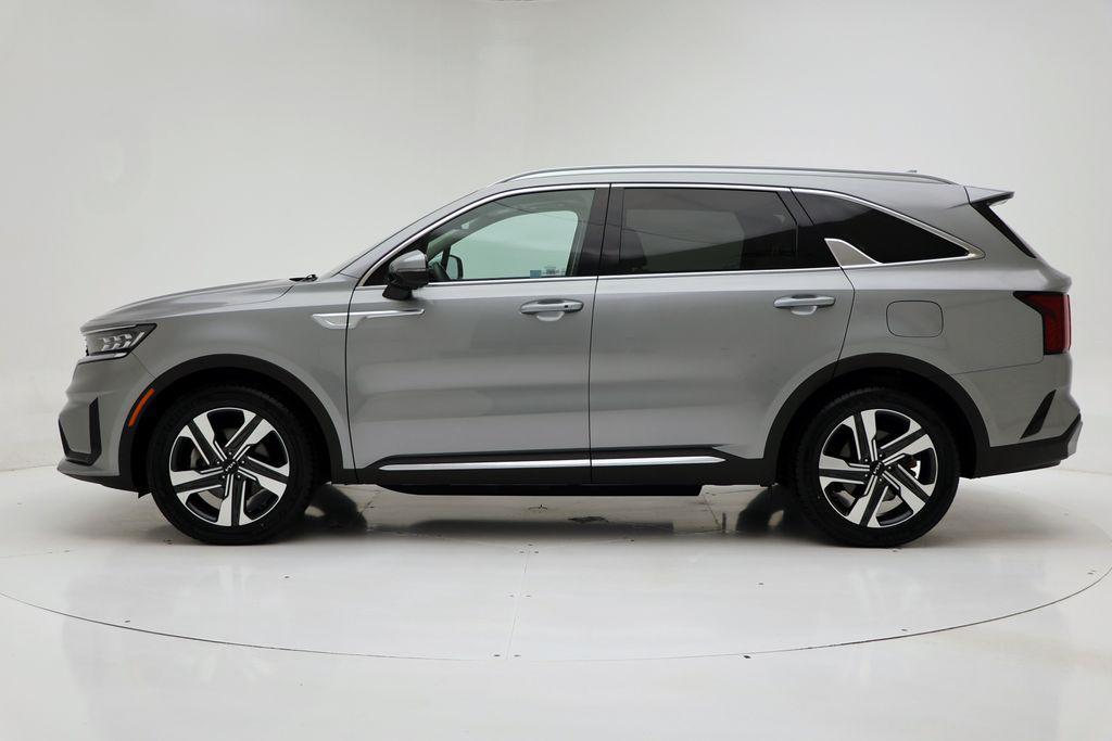 used 2023 Kia Sorento Plug-In Hybrid car, priced at $34,900