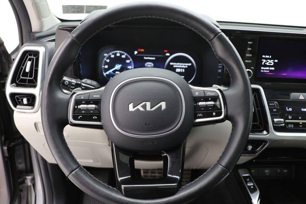 used 2023 Kia Sorento Plug-In Hybrid car, priced at $34,900
