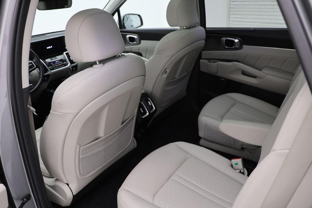 used 2023 Kia Sorento Plug-In Hybrid car, priced at $34,900