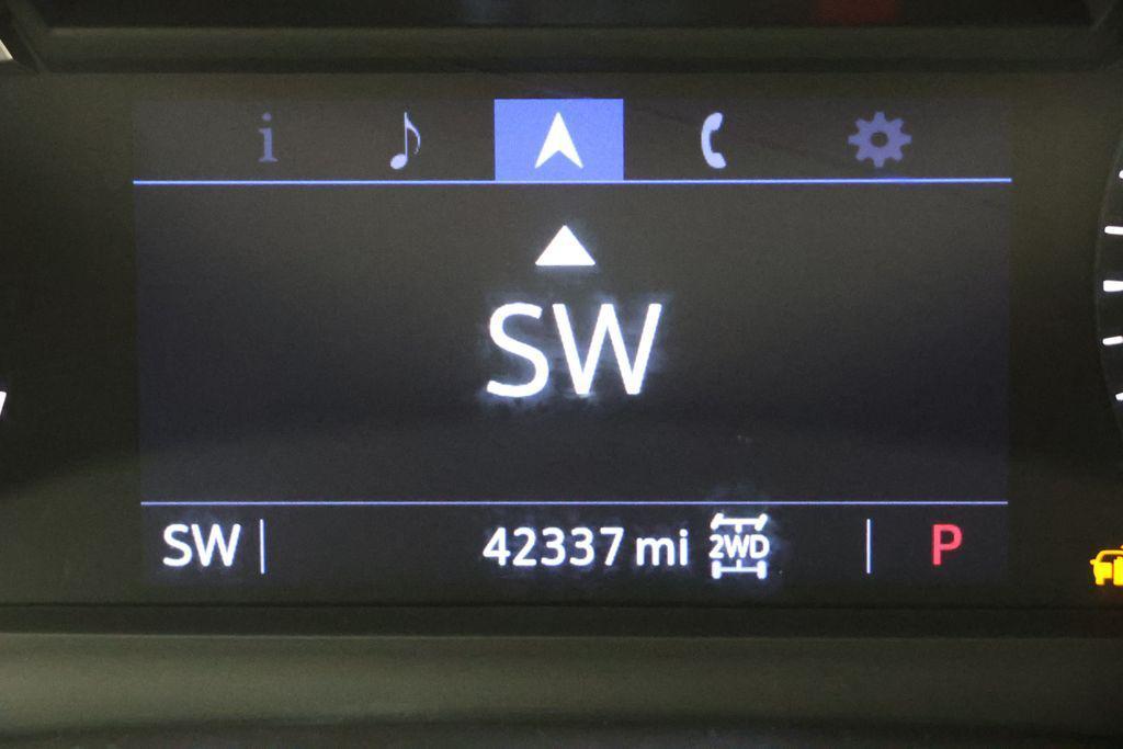 used 2022 Cadillac XT5 car, priced at $25,900