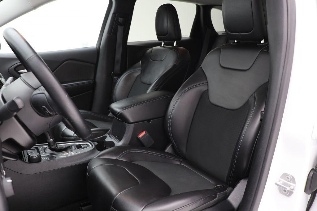 used 2019 Jeep Cherokee car, priced at $18,900