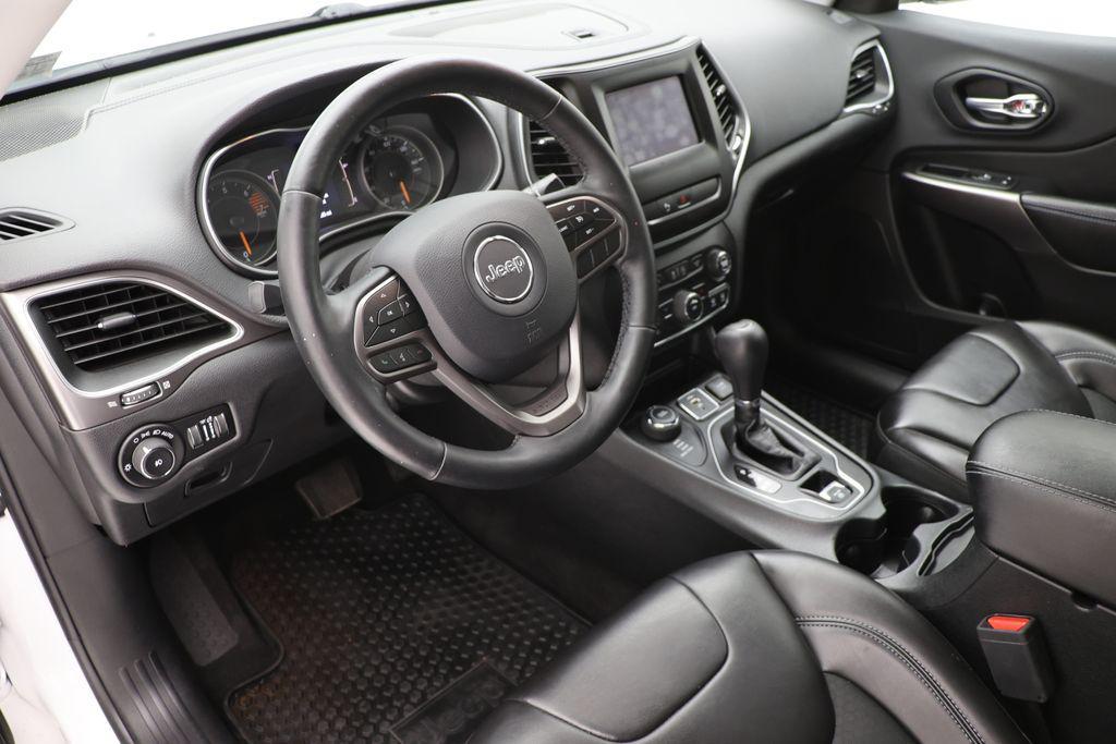 used 2019 Jeep Cherokee car, priced at $18,900