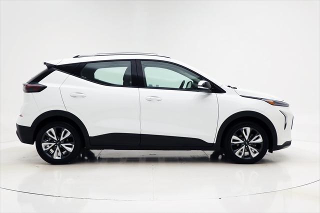 used 2022 Chevrolet Bolt EUV car, priced at $18,800