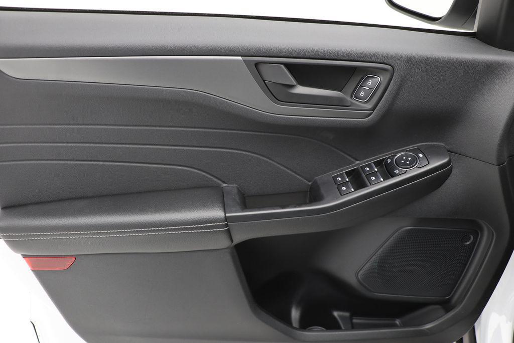 used 2025 Ford Escape car, priced at $21,400