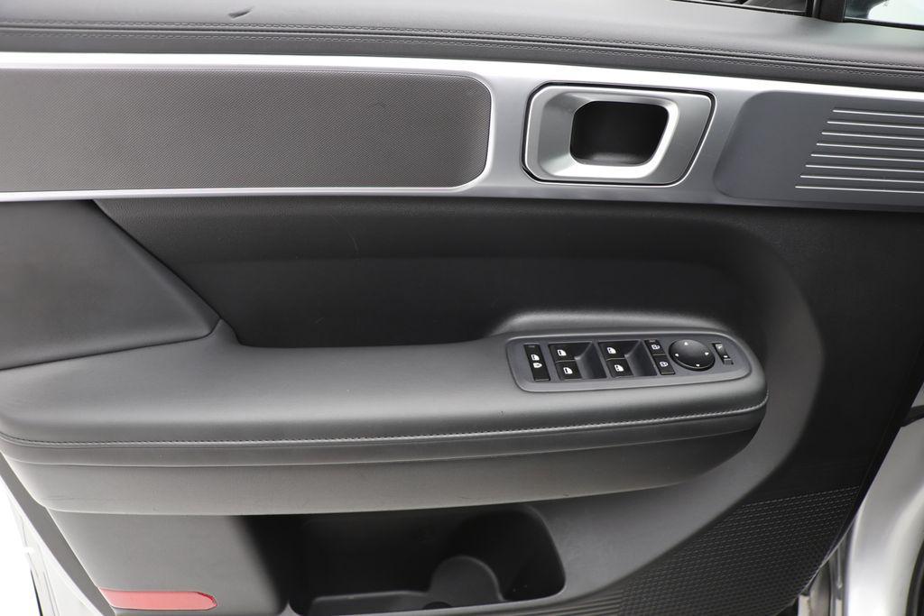 used 2024 Hyundai Santa Fe car, priced at $27,900