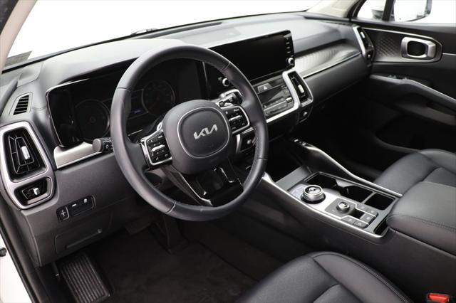 used 2022 Kia Sorento Hybrid car, priced at $29,900