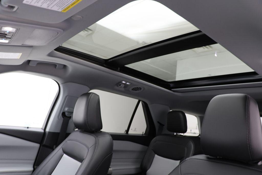 used 2022 Ford Explorer car, priced at $30,900