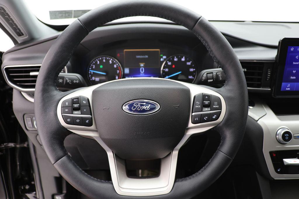 used 2022 Ford Explorer car, priced at $30,900