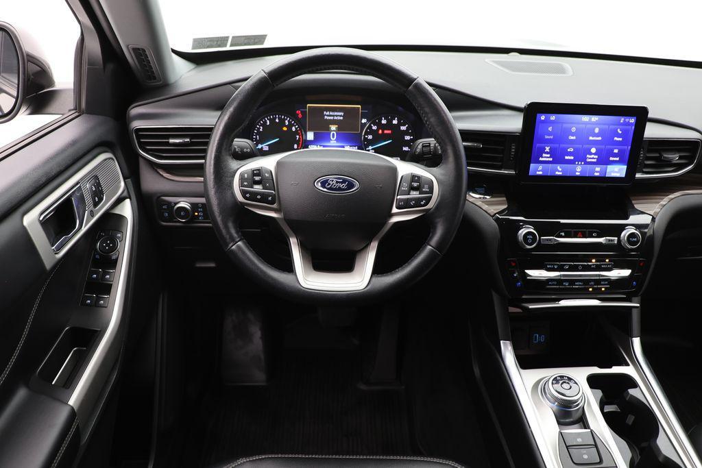 used 2022 Ford Explorer car, priced at $33,900