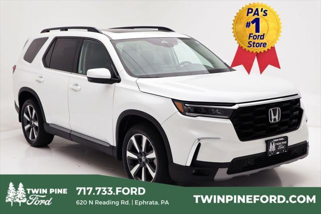 used 2025 Honda Pilot car, priced at $46,900