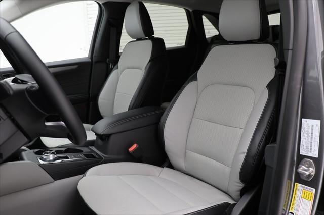 new 2025 Ford Escape car, priced at $33,148