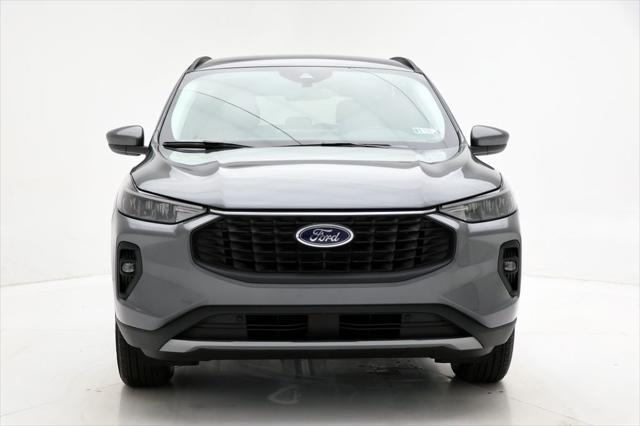 new 2025 Ford Escape car, priced at $33,148
