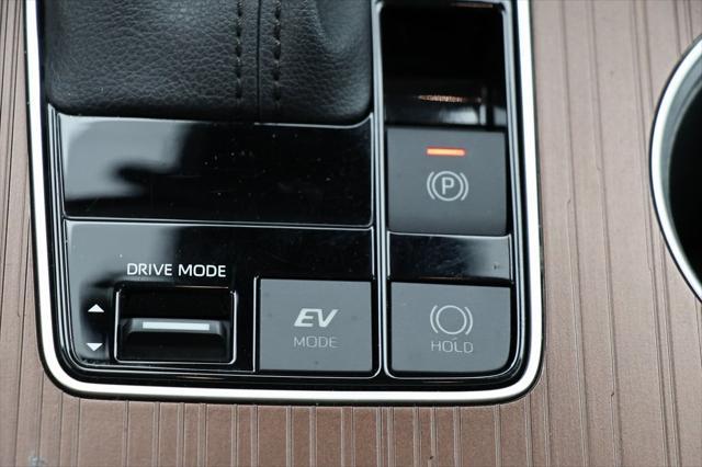 used 2023 Toyota Sienna car, priced at $35,900