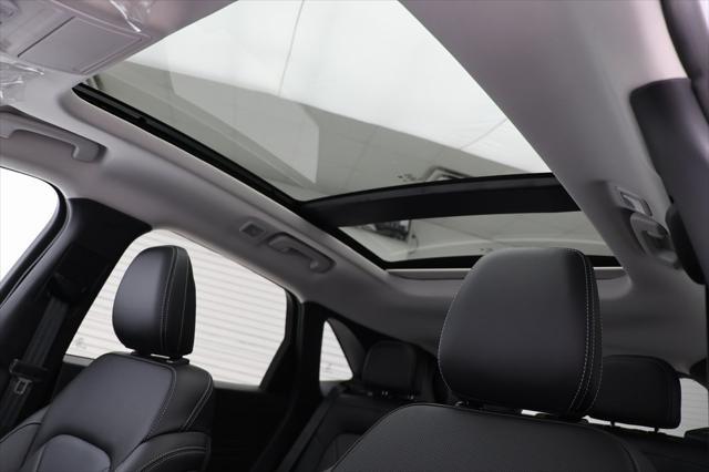 new 2025 Ford Escape car, priced at $38,246