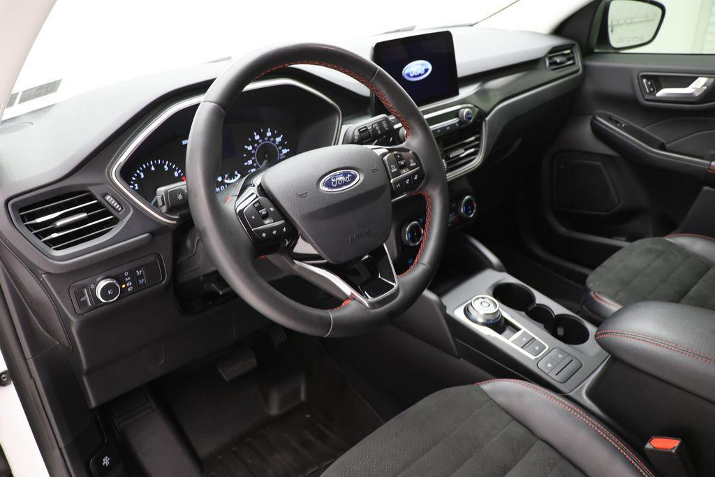 used 2022 Ford Escape car, priced at $22,900