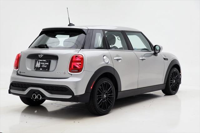 used 2024 MINI Hardtop car, priced at $25,900