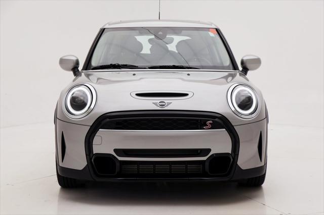 used 2024 MINI Hardtop car, priced at $25,900