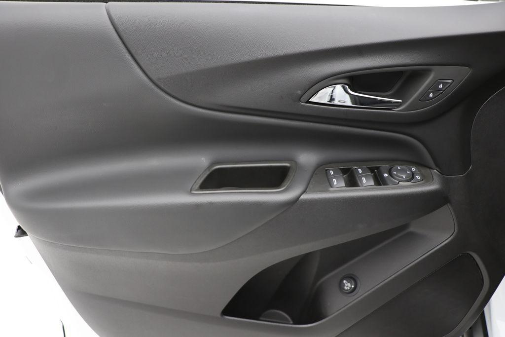 used 2024 Chevrolet Equinox car, priced at $23,400
