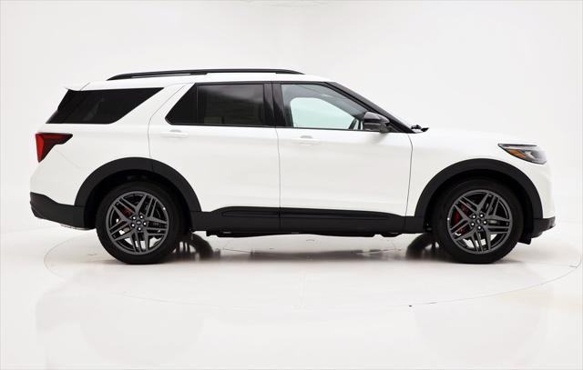 new 2025 Ford Explorer car, priced at $61,590