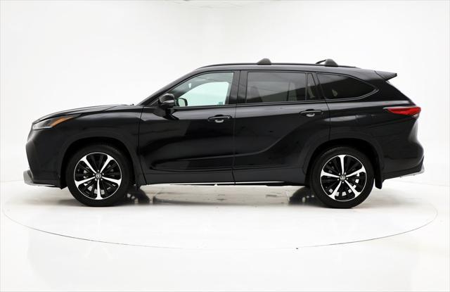 used 2021 Toyota Highlander car, priced at $34,800