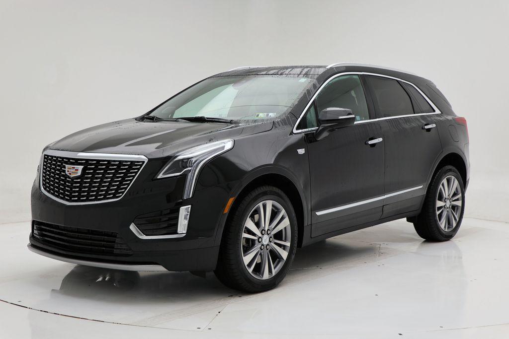 used 2025 Cadillac XT5 car, priced at $42,800